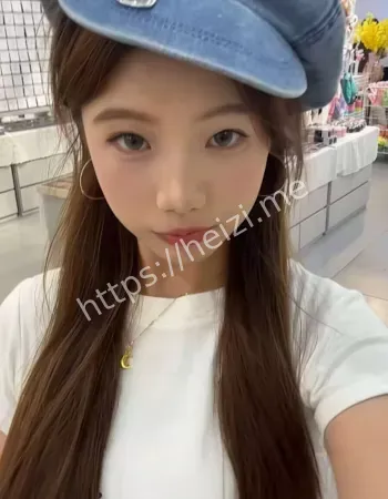 干瘦继妹