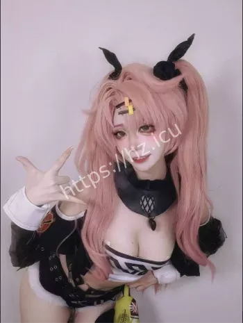 虎皮折耳猫
