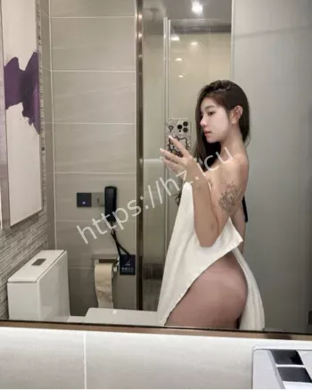 百万擦边网红