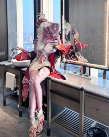 cos萝莉美少女