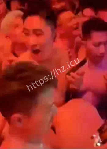 排队三条街