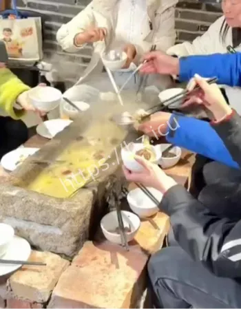 石槽火锅被调侃