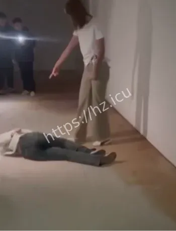 13岁女生遭殴