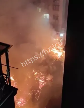 大火吞噬老宅