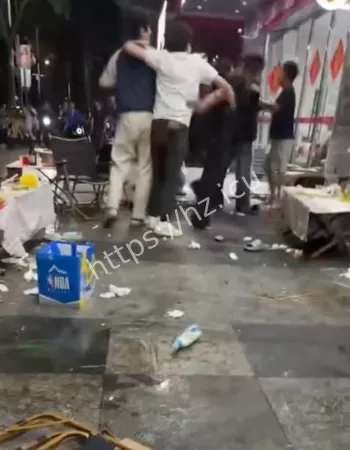 隔座大哥