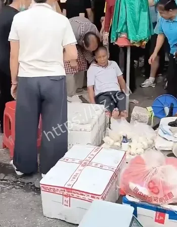 致多人受伤