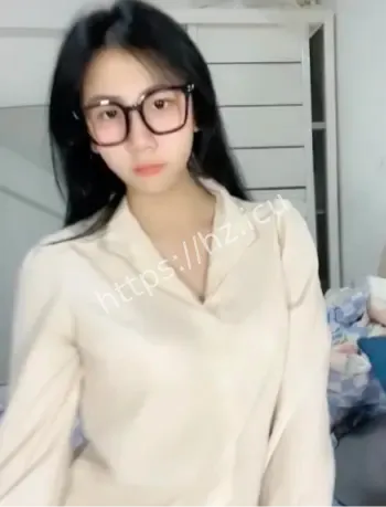 肥美翘臀摇曳视频