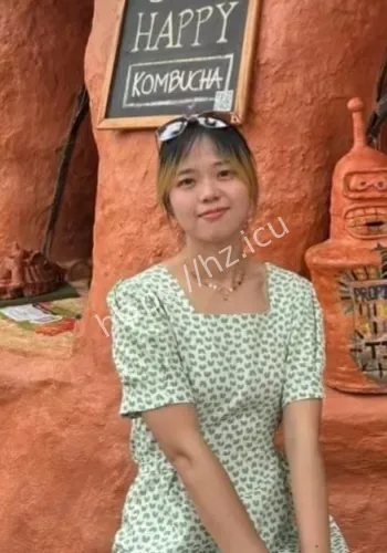 大一萌妹