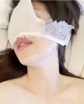 银行柜员胡洁