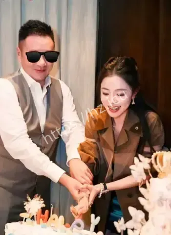 女主播私会