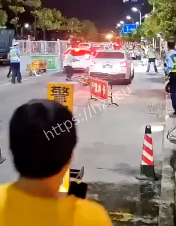 17岁无证少年