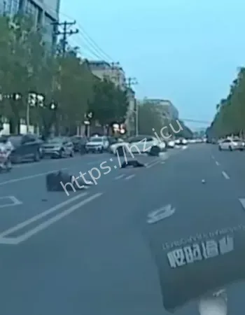 肇事者撞人后