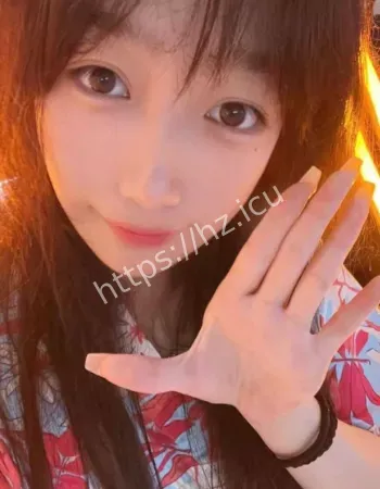为爱拍照留念