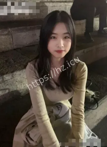 清纯外表反差大