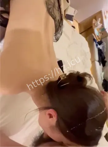 刘诗瑶乖巧反差事件