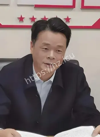邓富国强奸女干部