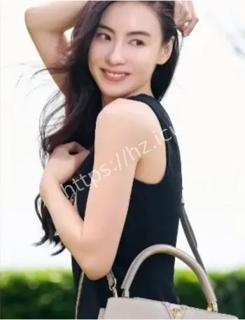 昔日玉女张柏芝跪姿